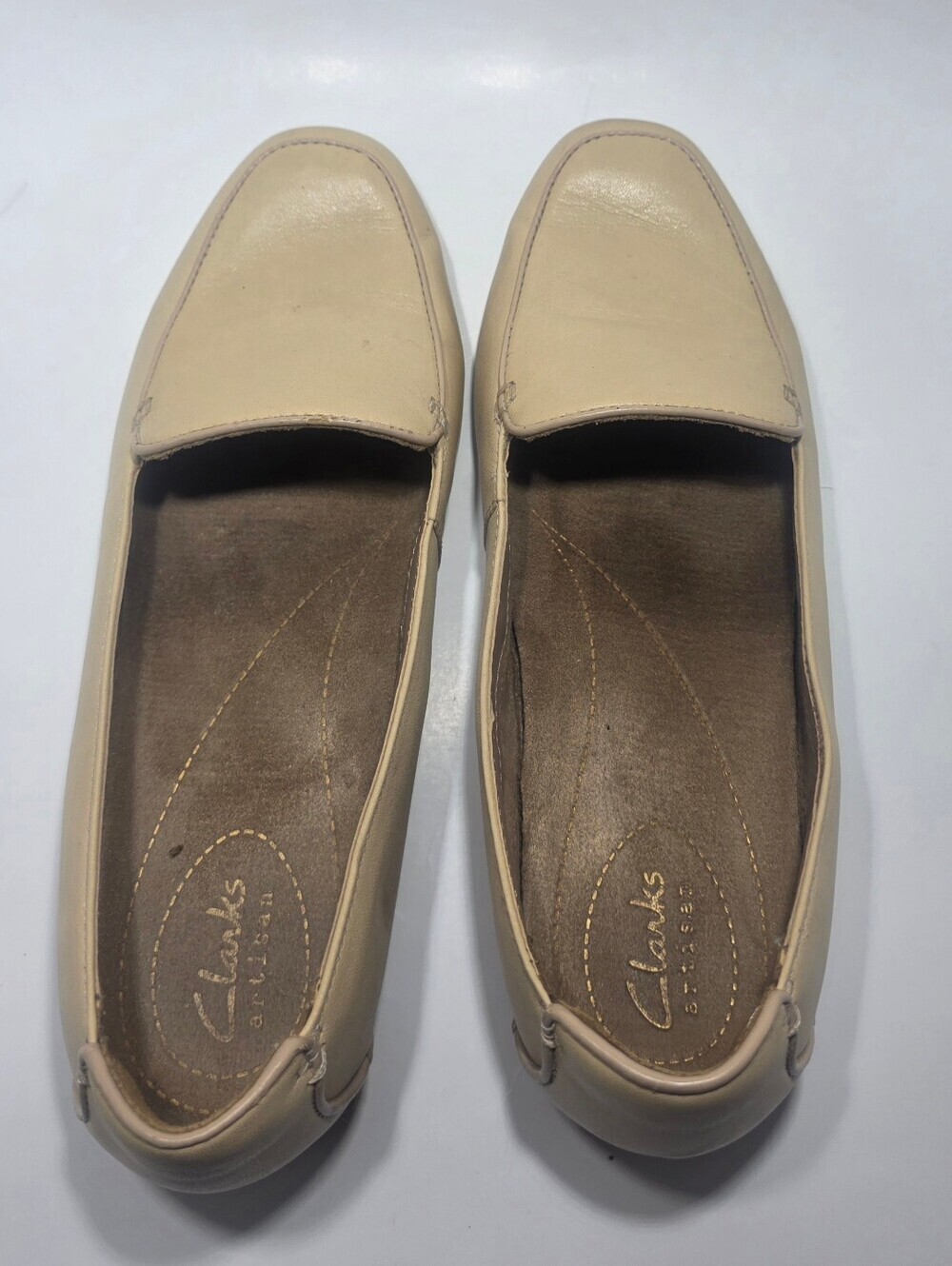 Clarks Collection Women's Beige Leather Slip On Loafers Block Heel Comfort Shoes